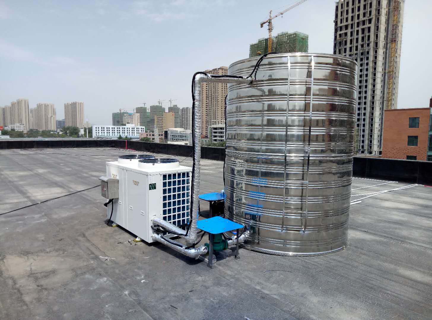 酒店、賓館洗浴熱水用什么好，福威斯空氣能熱水器*佳選擇